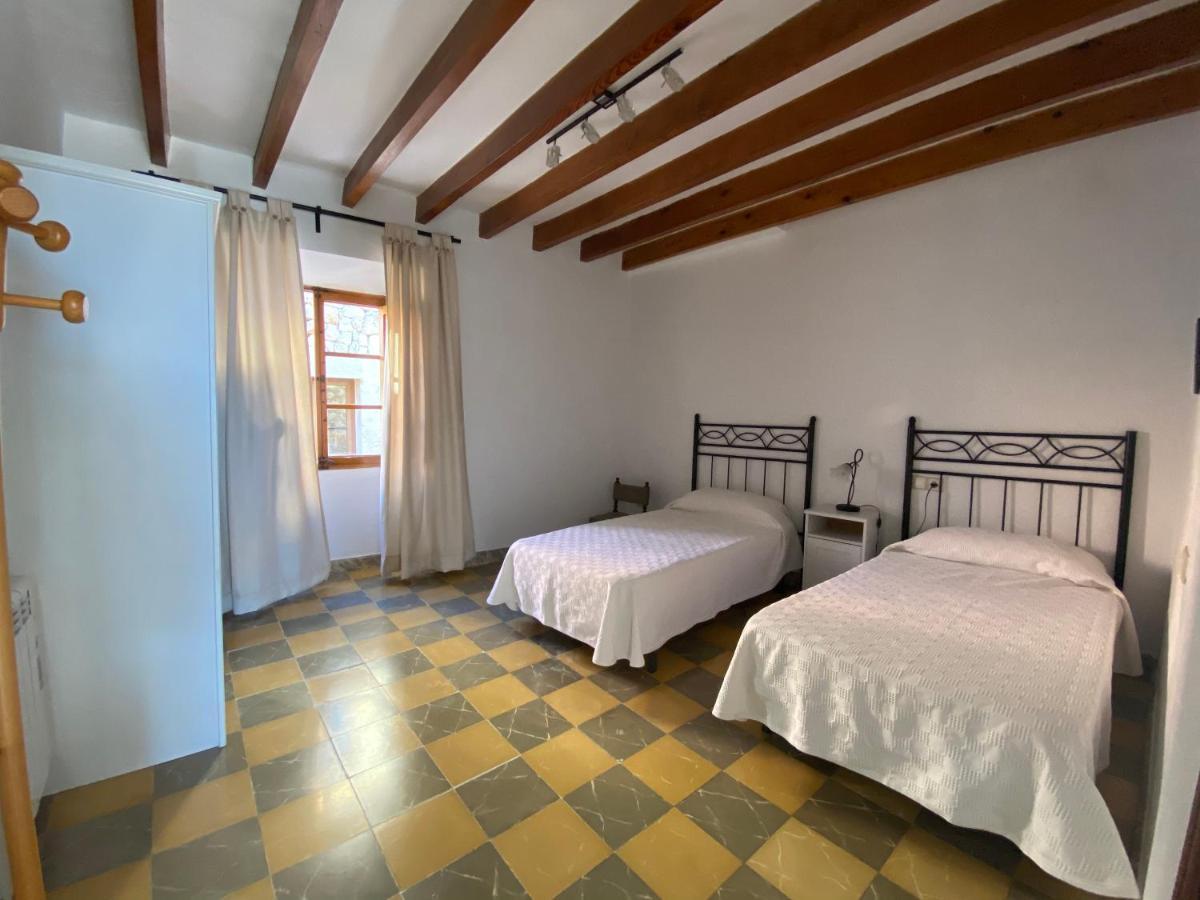 Casa Nuria, En El Centro, Al Lado De La Escalinata Del Calvario Para 6 Personas Pollença Exterior foto