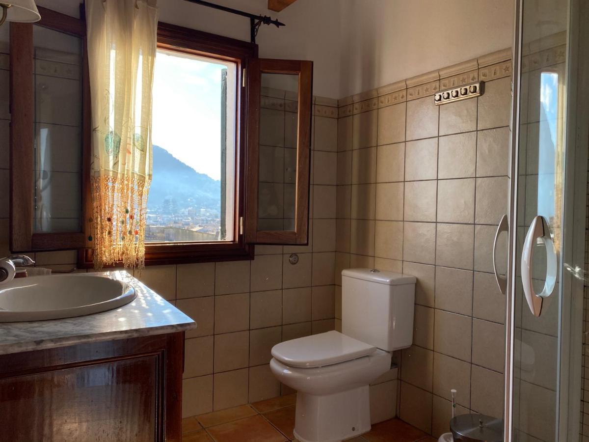 Casa Nuria, En El Centro, Al Lado De La Escalinata Del Calvario Para 6 Personas Pollença Exterior foto